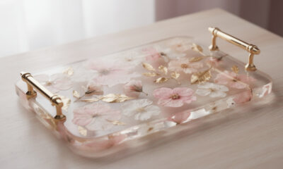 Peças de resina com flores secas de luxo são o novo segredo para faturar alto no artesanato