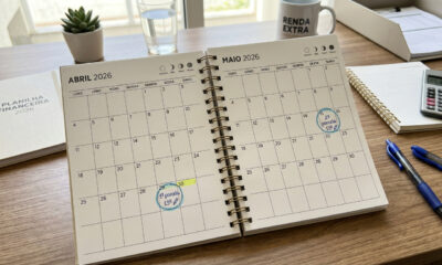 Quase 8 mil aposentados brasileiros receberão 13º salário antecipado em abril