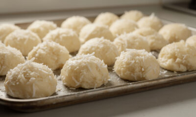 Coloque coco fresco na calda e faça uma cocada caseira perfeita para servir como sobremesa