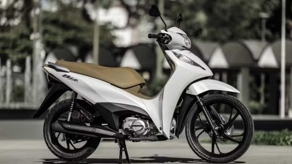 Motos mais econômicas de 2026 surpreendem com consumo acima de 60 km/L