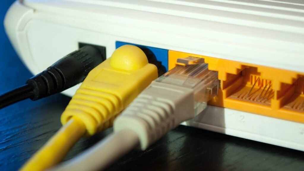 Como era a internet discada e por que navegar naquela época virou uma das maiores lembranças da tecnologia