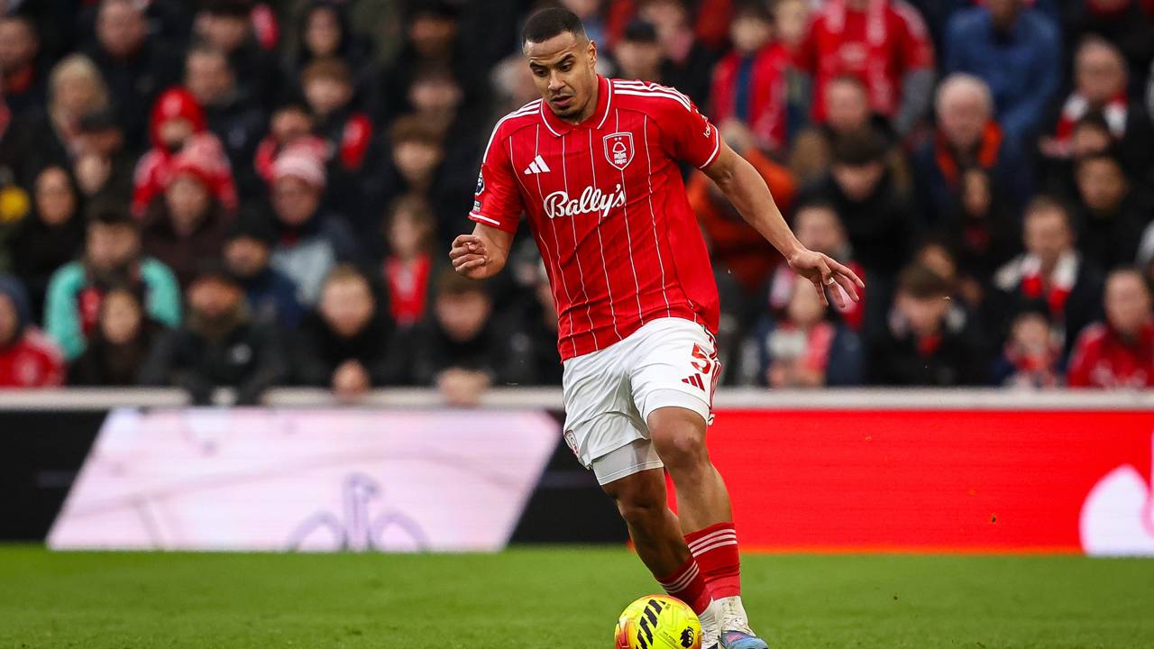 Murillo pode trocar o Nottingham Forest pelo Manchester United na próxima janela