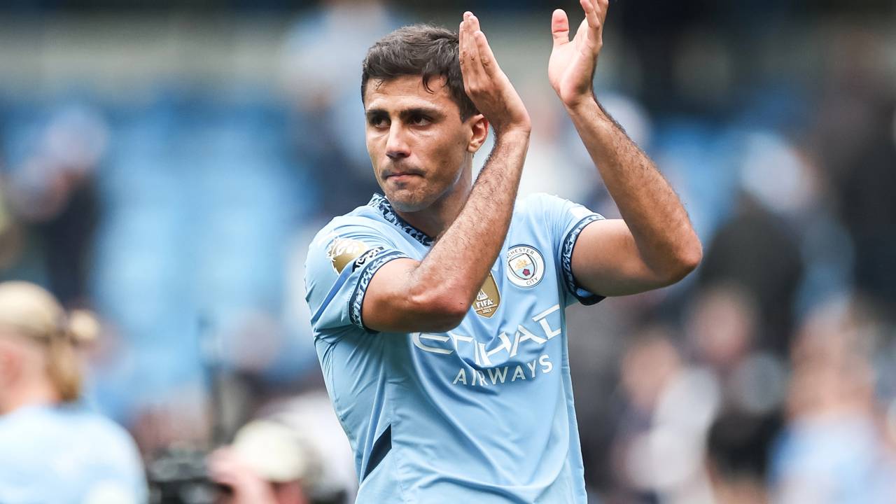 Rodri segue valorizado no Manchester City enquanto gigante espanhol observa