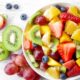 Vantagens de comer salada de frutas e incluir mais nutrientes na alimentação