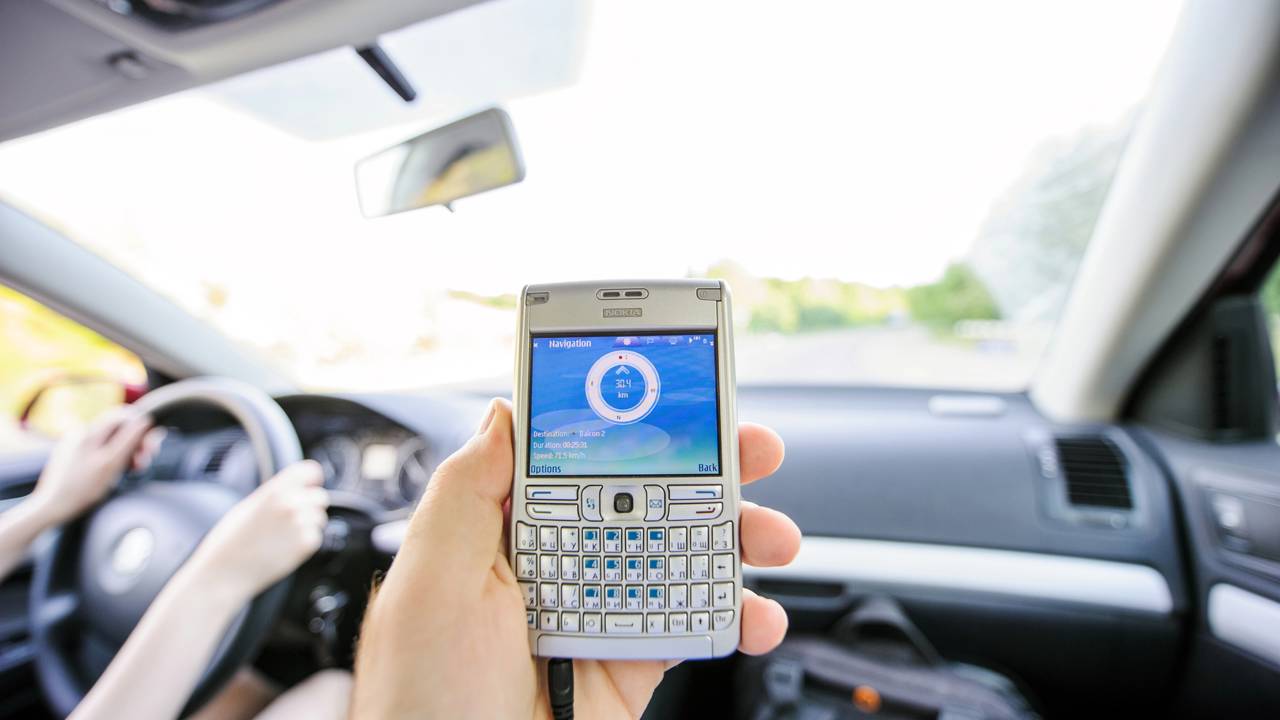 Tecnologias que desapareceram dos celulares e muita gente nem percebeu quando elas sumiram