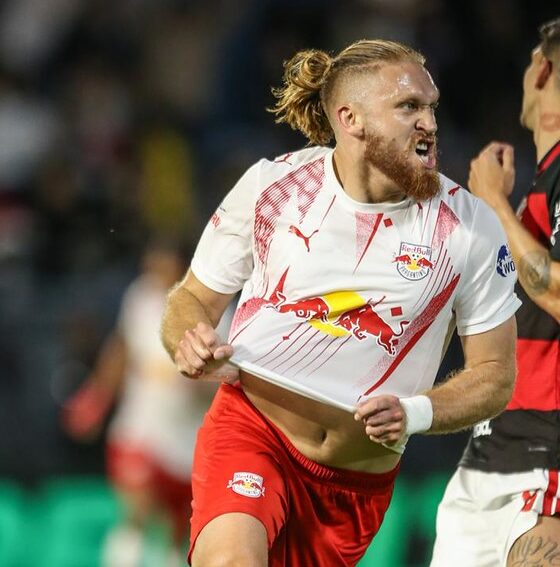 Bragantino x Flamengo - Isidro Pitta