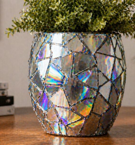 Ideia criativa com CDs velhos que transforma peças esquecidas em algo útil e decorativo