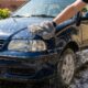 Técnicas simples ajudam a lavar o carro do jeito certo sem gerar marcas visíveis ao sol