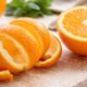 Não jogue fora a casca de laranja antes de ver os benefícios e como usar do jeito certo