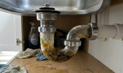 O hábito depois da fritura que parece inofensivo, mas pode destruir os canos da cozinha