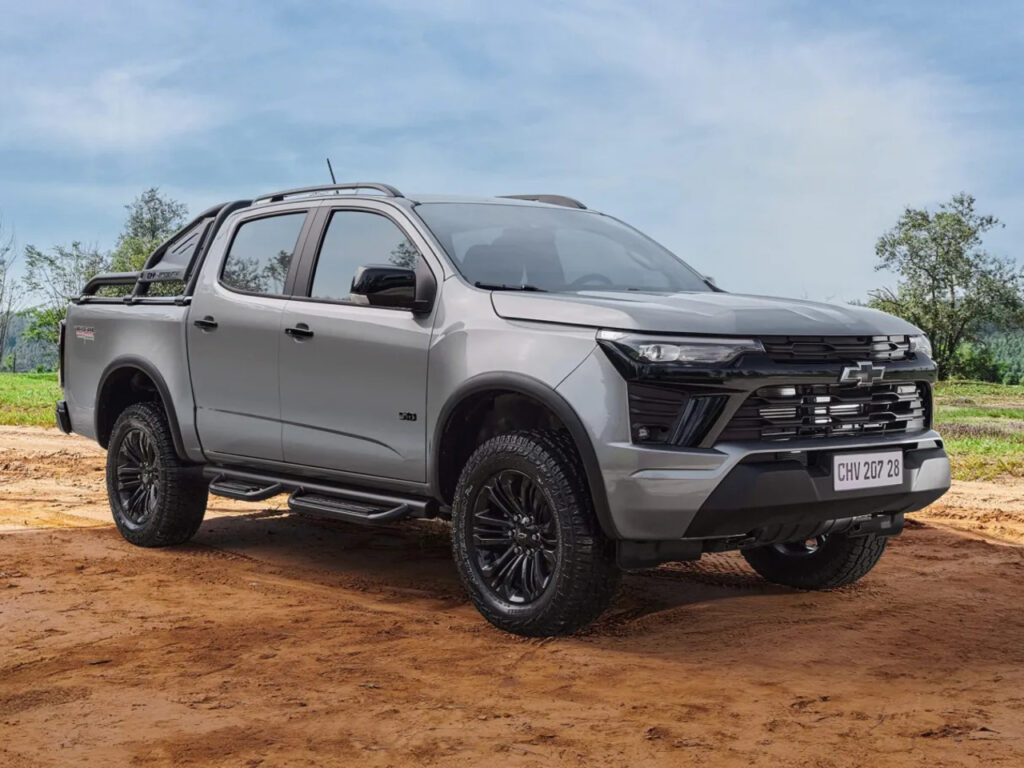Nova Chevrolet S10 Trail Boss chega com suspensão elevada e pacote off-road de fábrica