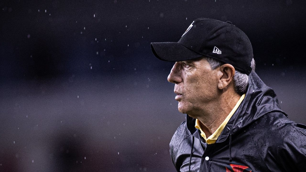 “Nem mágico resolveria”: Renato Gaúcho desabafa sobre falhas do Vasco