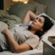 Psicologia explica por que o excesso de pensamentos à noite prejudica o sono