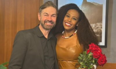 Ex-BBB Sol Vega ganha recepção com flores e champanhe em clínica no Rio