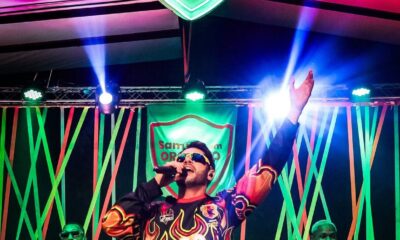 Rodrigo Drade, cantor