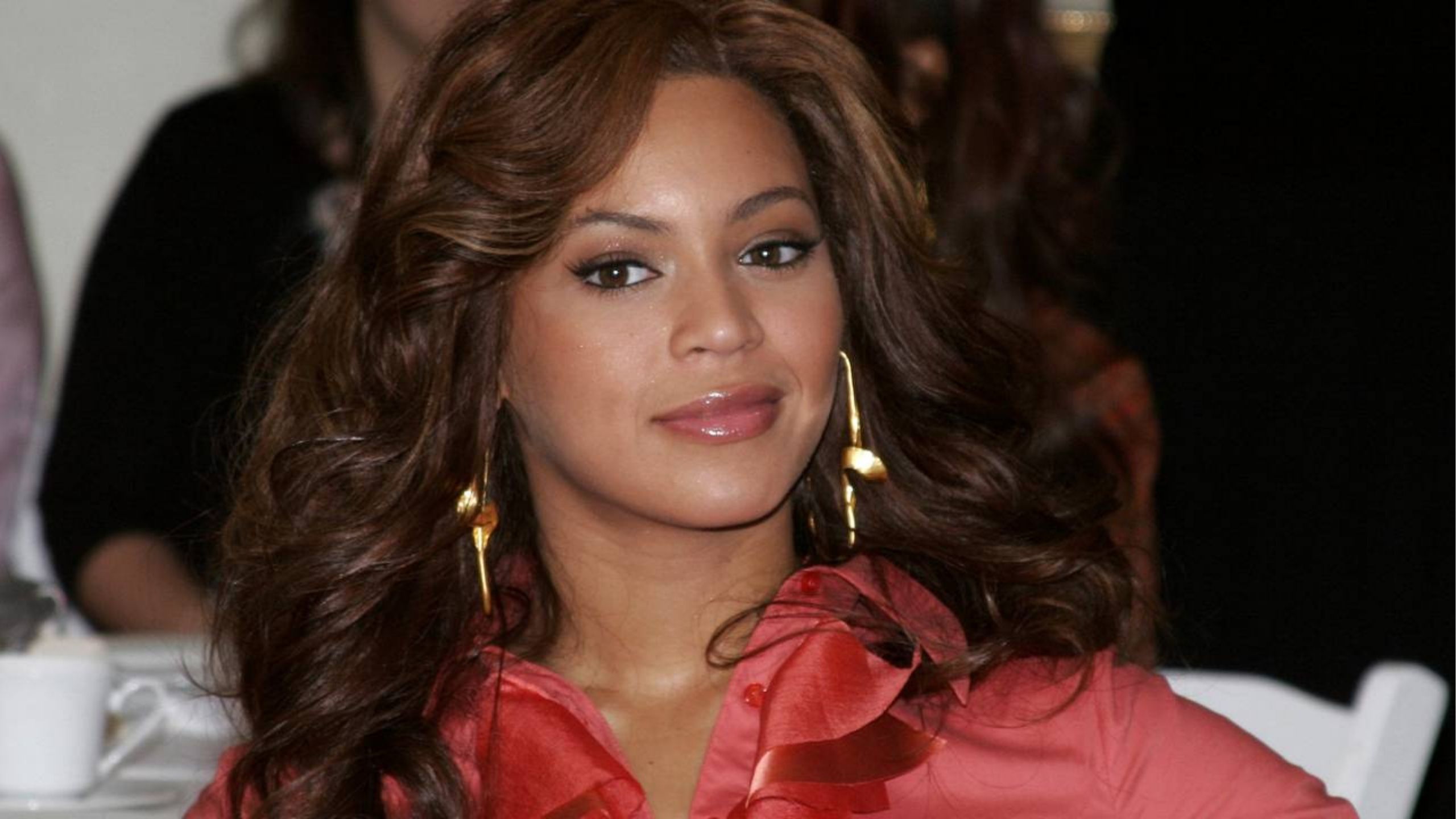 Beyoncé, ícone de poder feminino: “A coisa mais poderosa que uma mulher pode ser é ela mesma, sem pedir permissão.”