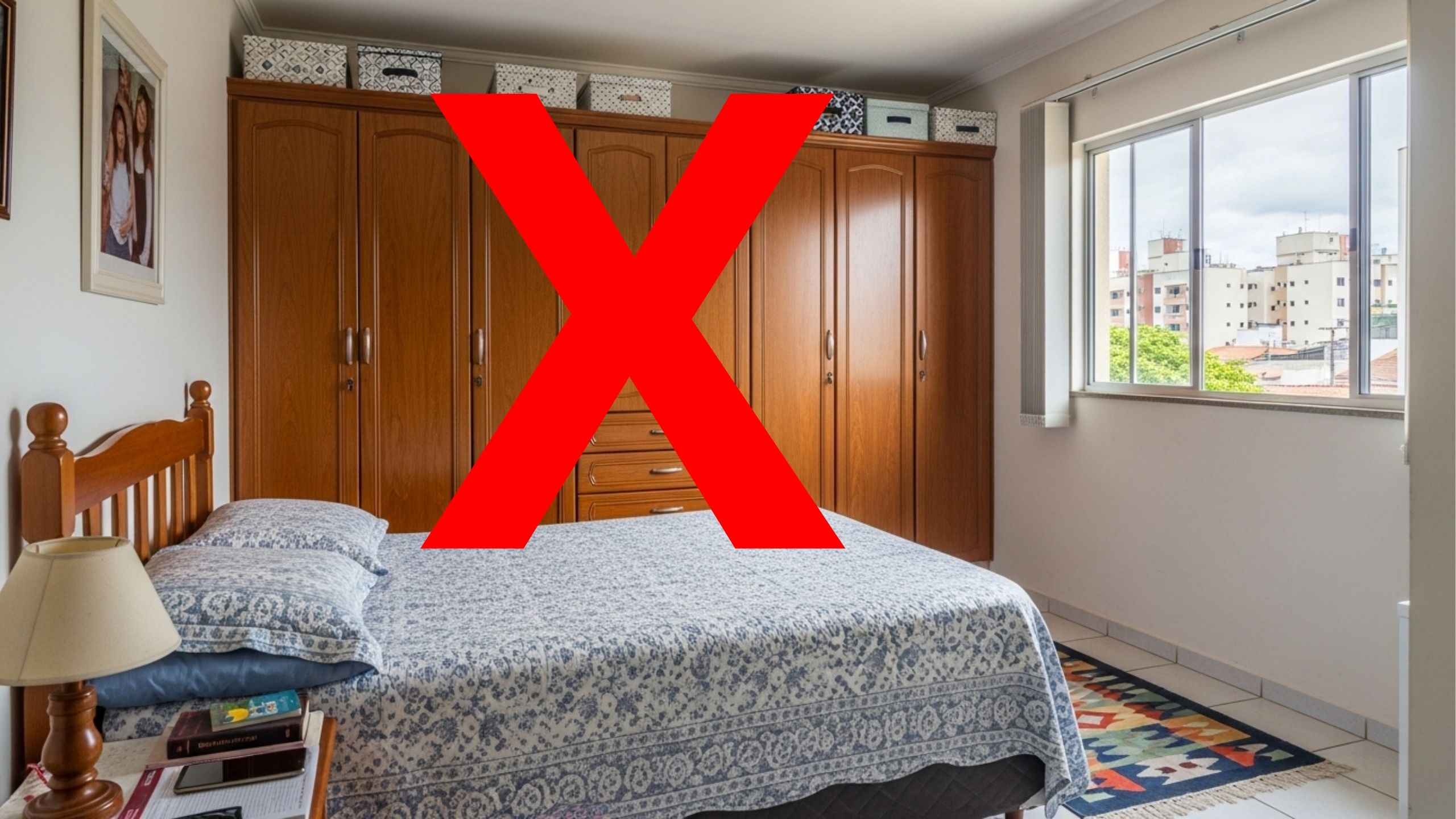 Chega de guarda-roupas grandes, novas tendências revolucionam a organização de quartos pequenos