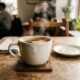Um estudo revelou quantas xícaras de café por dia são recomendadas para reduzir os níveis de estresse