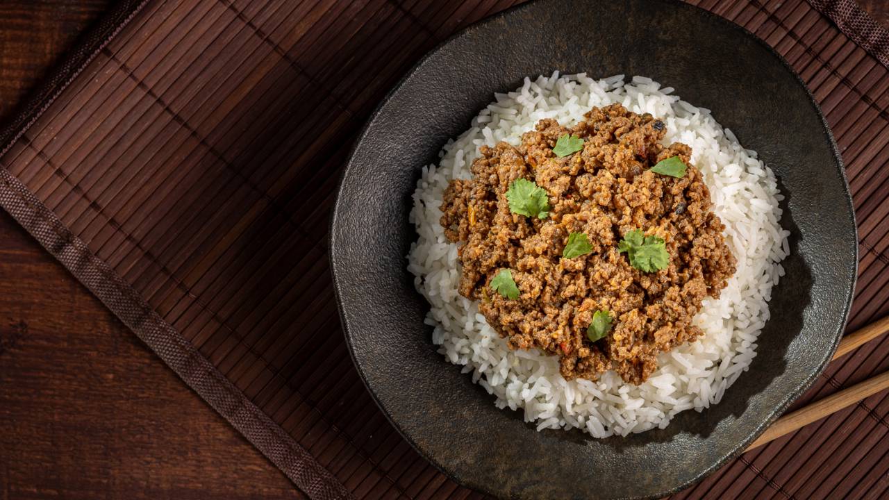 Receita prática de carne moída usa apenas 1 panela e trás um sabor intenso em minutos