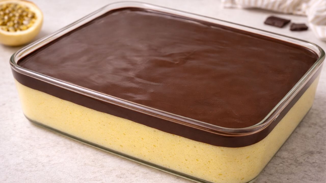 Mousse de maracujá perfeita com chocolate com preparo fácil e resultado de sobremesa profissional