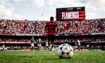 Flamengo e Palmeiras disputam lateral-direito, jovem estrela da Inglaterra por cerca de R$ 17 milhões