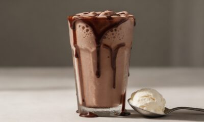 Adicione 1 colher de chá de baunilha na receita e até o milk-shake mais simples ficará mais gostoso e equilibrado