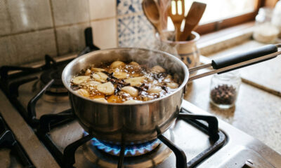 Ferva cravo com alho: pra que serve e quando usar do jeito certo