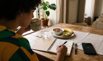 7 hábitos de autocuidado matinal que podem mudar a forma como você começa o dia