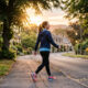 Nem sempre é só a caminhada: o horário em que você anda pode mudar os efeitos no coração e na mente