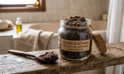 O truque com café da cozinha que muita gente usa para deixar a pele mais lisa e agradável ao toque
