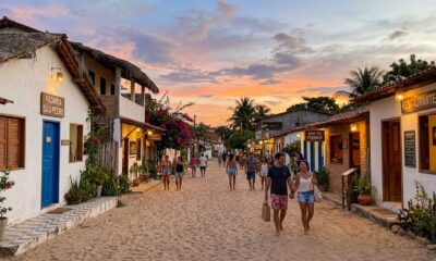 A vila onde não há asfalto nem postes de luz: Nela a lua ilumina uma das 10 praias mais bonitas do mundo
