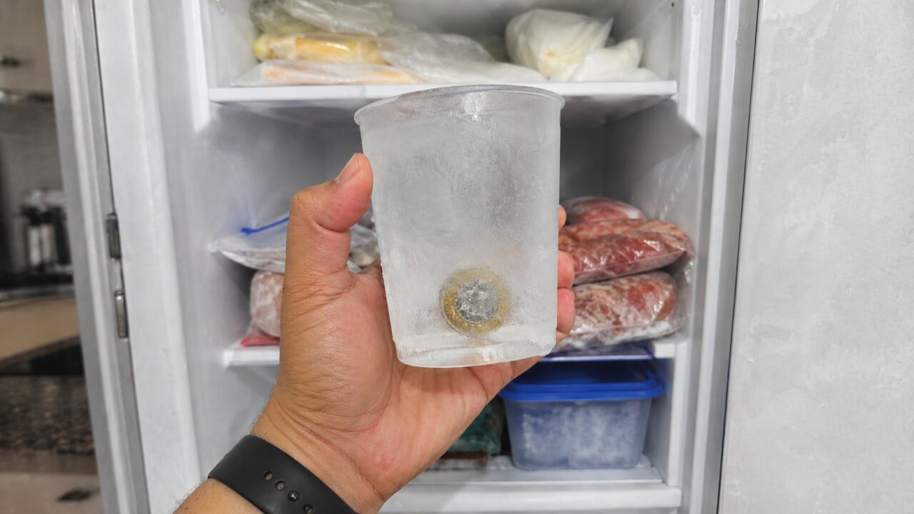 Coloque uma moeda no congelador e me agradeça depois