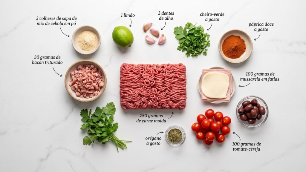 Esse rocambole de carne moída com presunto e queijo fica suculento, perfeito para servir no jantar de domingo