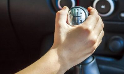 A forma como você troca marchas impacta diretamente no consumo de combustível do seu carro