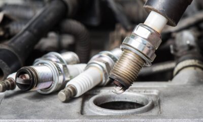 Ignorar a troca de velas pode gerar consumo alto e perda de potência do carro