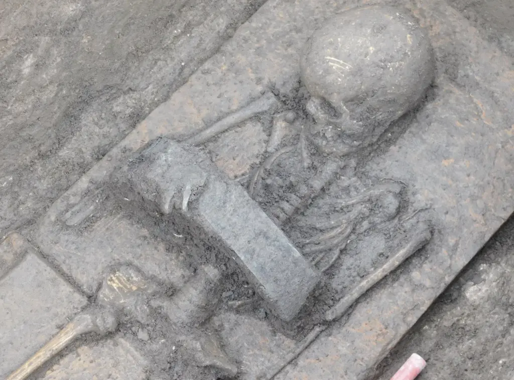 Sepulturas de crianças encontradas na Itália podem mudar visão sobre cultura samnita