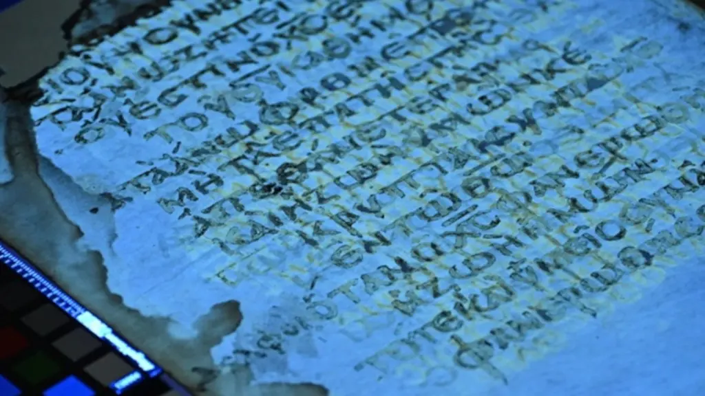 Cientistas recuperam páginas perdidas de manuscrito medieval com fragmentos desconhecidos do Novo Testamento