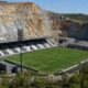 Alguns estádios impressionam por unir futebol, arquitetura ousada e locais completamente fora do comum