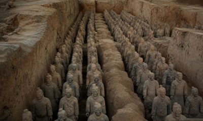 O Exército de Terracota e a história dos 8 mil soldados enterrados para proteger um imperador chinês
