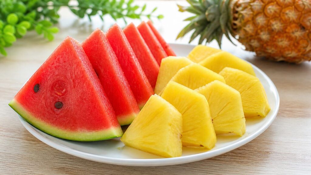 As frutas que ajudam na retenção de líquidos e deixam a alimentação mais equilibrada