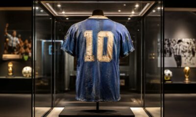 Peça histórica ficou ligada à Mão de Deus e ao Gol do Século