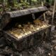 Encontraram um tesouro de mil anos enterrado no subsolo e então perceberam por que ele havia sido deixado ali