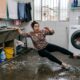Transformei a lavanderia em espaço seguro aplicando piso antiderrapante e o resultado surpreende