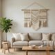O crochê moderno em tons claros que está substituindo peças decorativas comuns
