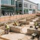 Arqueólogos estavam escavando perto de um shopping center e descobriram uma propriedade romana de 2.000 anos
