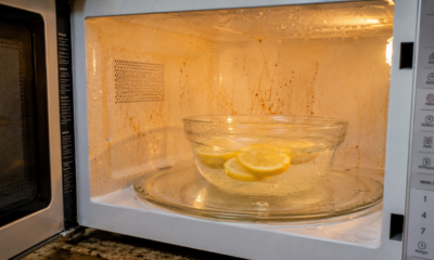 O truque do limão no micro-ondas que amolece a sujeira e deixa a limpeza muito mais fácil