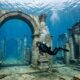 Quando mergulhadores exploraram este lago, encontraram uma cidade perdida de mil anos