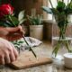 Por que colocar uma colher de açúcar no vaso de flores prolonga a duração do buquê