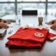 Internacional monitora astro de gigante espanhol após jogador sinalizar saída do clube europeu