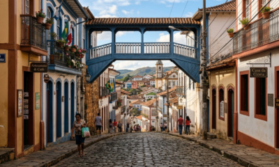 Em Minas Gerais, essa cidade histórica mantém viva a tradição de músicos tocando das sacadas para quem passa